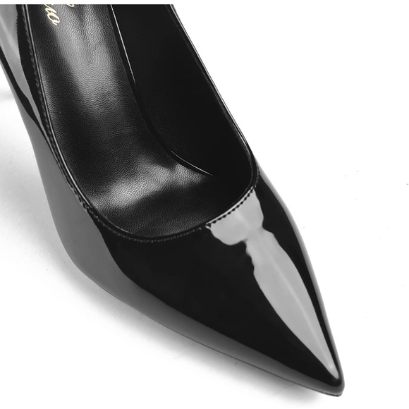 Black Heels - Picture 2 of 4